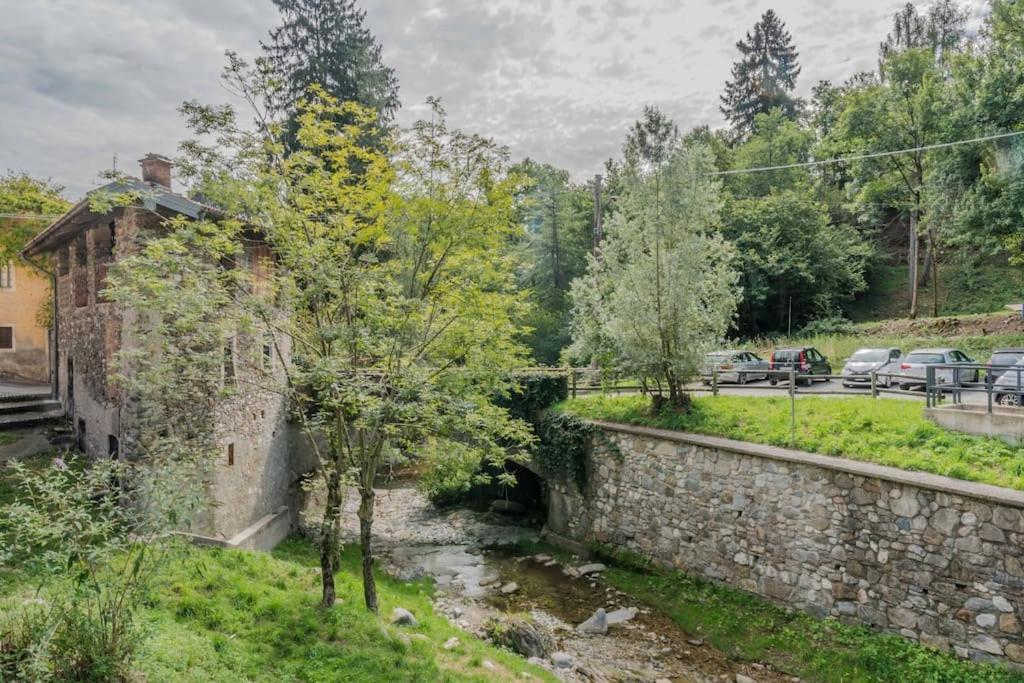 Relax In Nature And Lake Free Parking ルイーノ エクステリア 写真